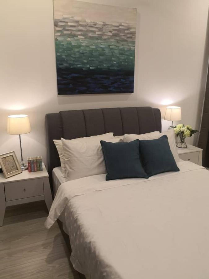 Sutera Avenue Skypool Apartment